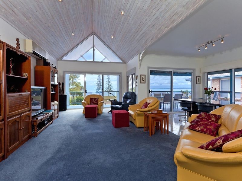 5 Orana Esplanade, Victoria Point QLD 4165