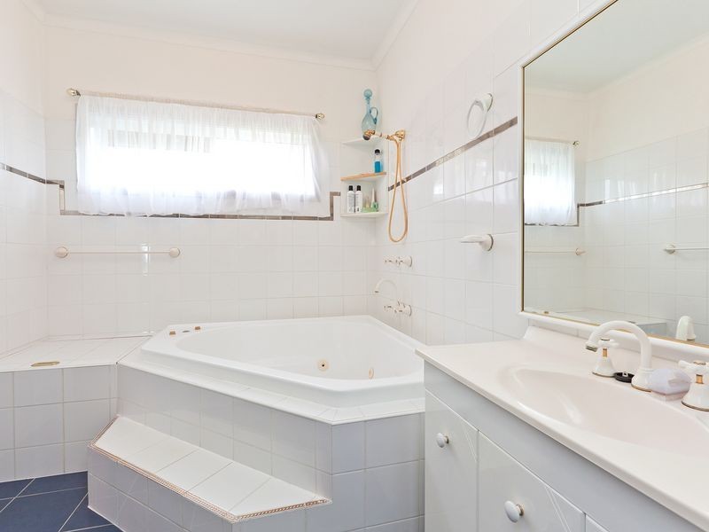 5 Orana Esplanade, Victoria Point QLD 4165