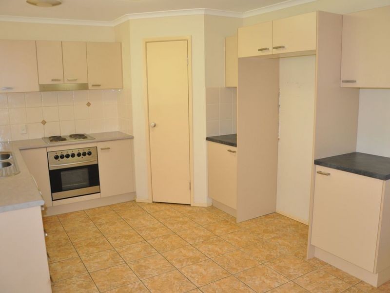 4 Lyn Crt, Victoria Point QLD 4165