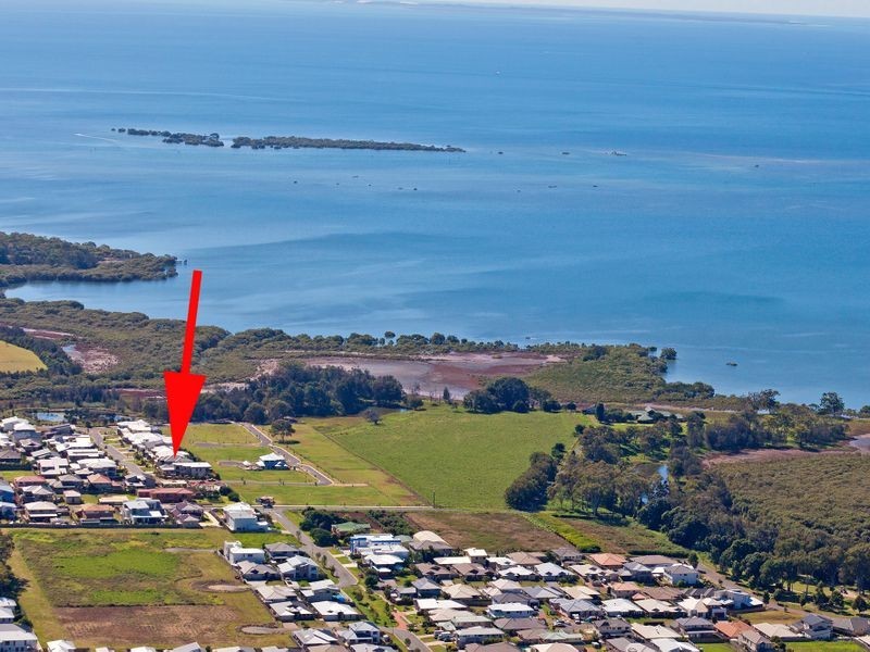 18 Seaspray Street, Thornlands QLD 4164