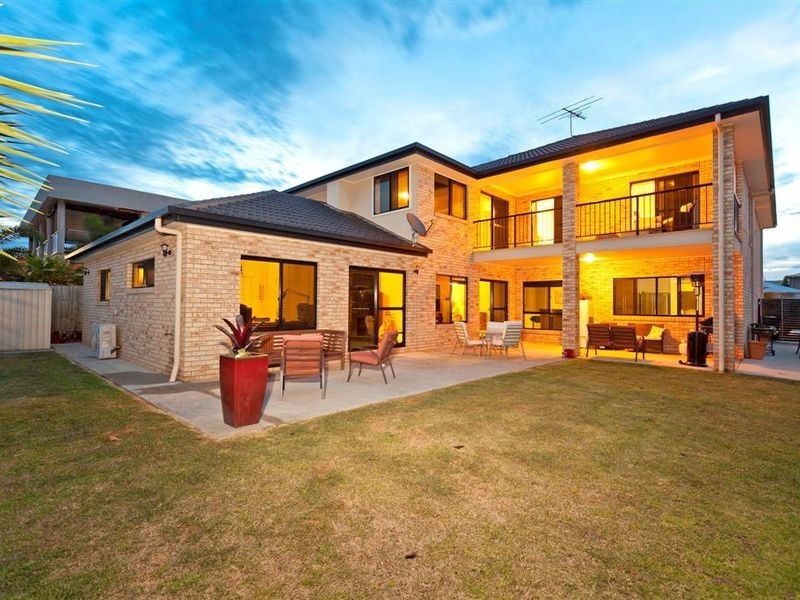 18 Seaspray Street, Thornlands QLD 4164