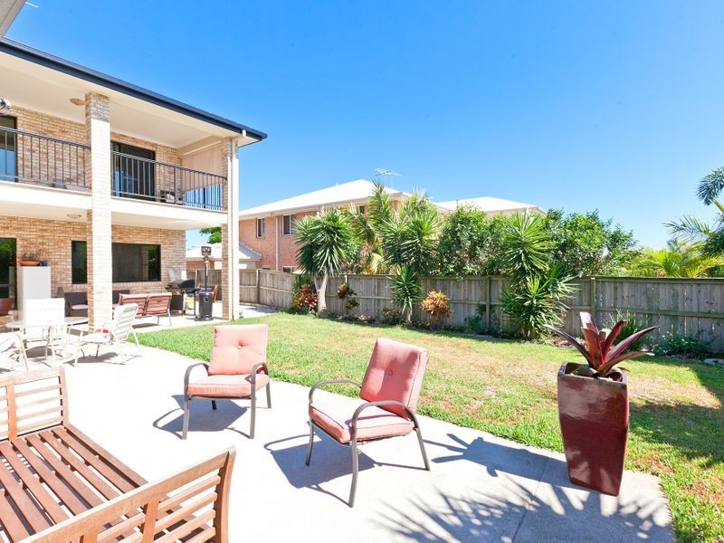 18 Seaspray Street, Thornlands QLD 4164