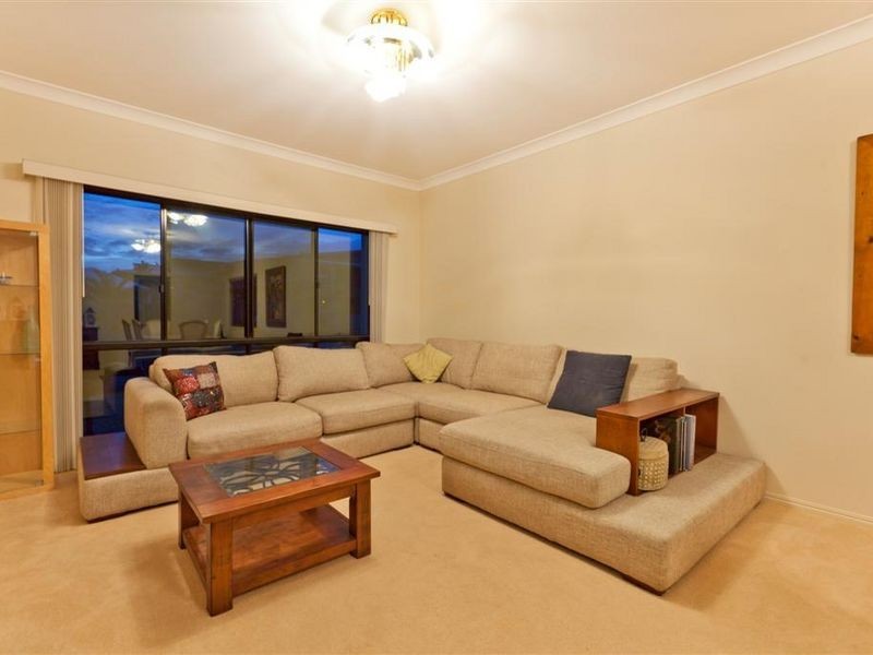 18 Seaspray Street, Thornlands QLD 4164