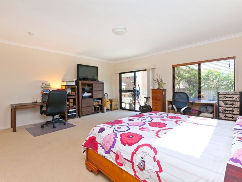 18 Seaspray Street, Thornlands QLD 4164