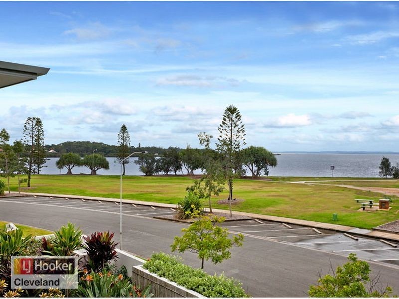 18 Portsmouth Place, Raby Bay QLD 4163