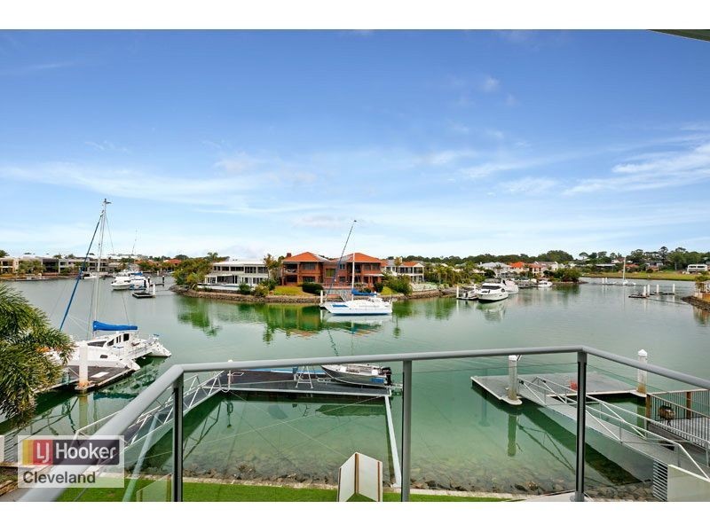 18 Portsmouth Place, Raby Bay QLD 4163