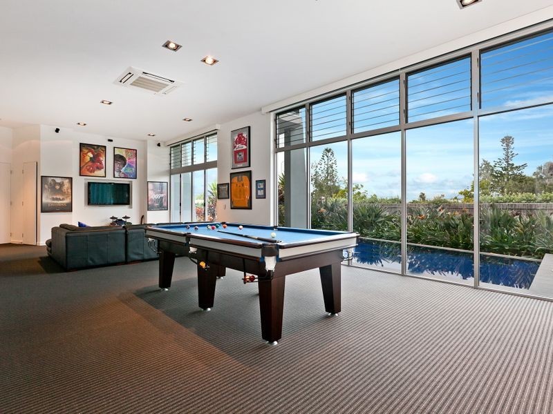 18 Portsmouth Place, Raby Bay QLD 4163