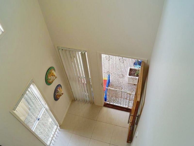 3/4 Russell Street, Cleveland QLD 4163