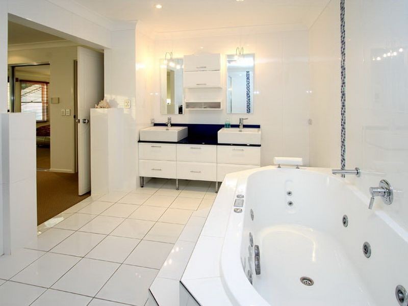 14 Carling Court, Raby Bay QLD 4163