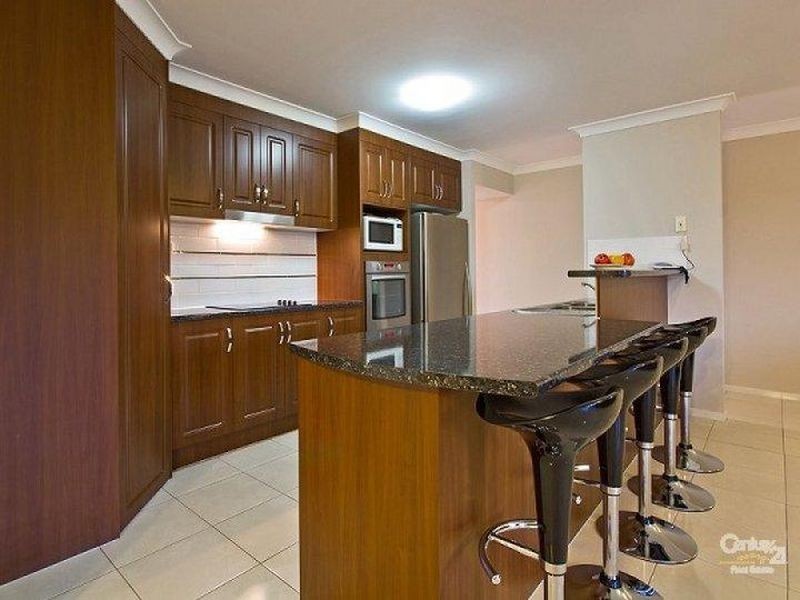 42 Ronnie Street, Cleveland QLD 4163