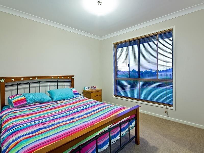 42 Ronnie Street, Cleveland QLD 4163