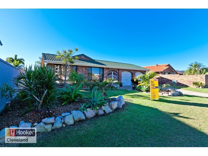 30 Bowsprit Parade, Raby Bay QLD 4163