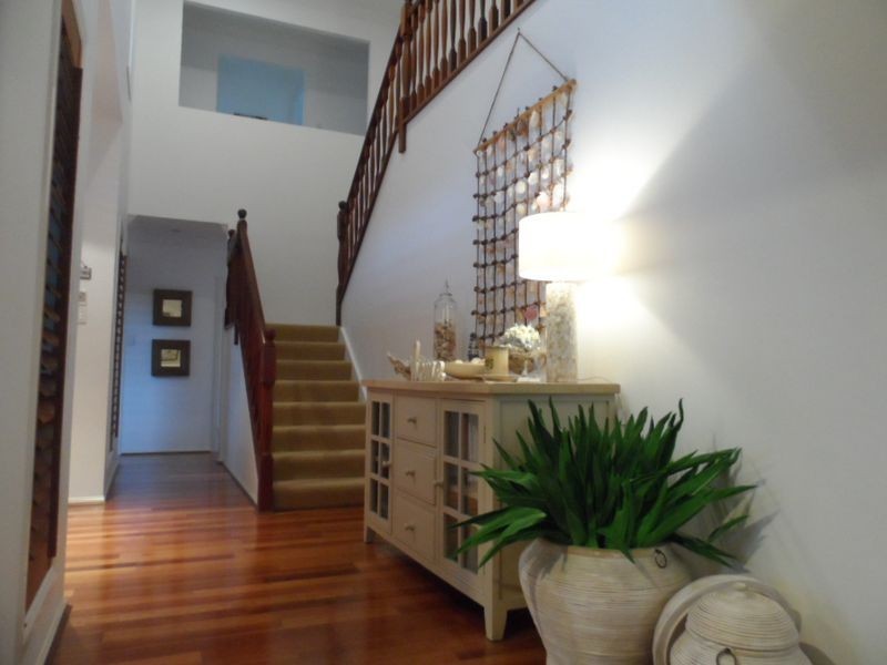 38 Raby Bay Blvd, Raby Bay QLD 4163