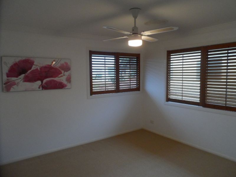 38 Raby Bay Blvd, Raby Bay QLD 4163