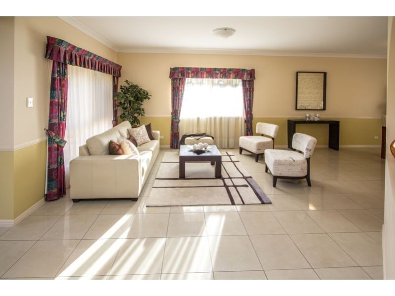 5 Mallan Terrace, Birkdale QLD 4159