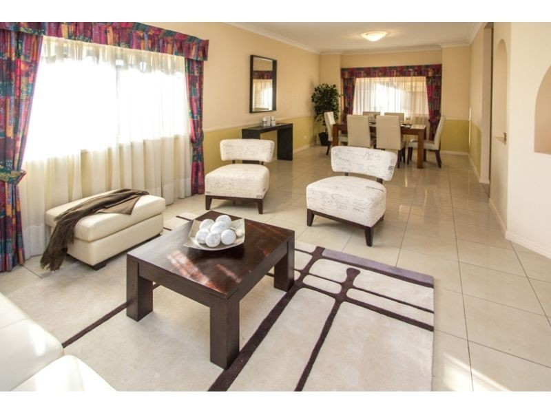 5 Mallan Terrace, Birkdale QLD 4159