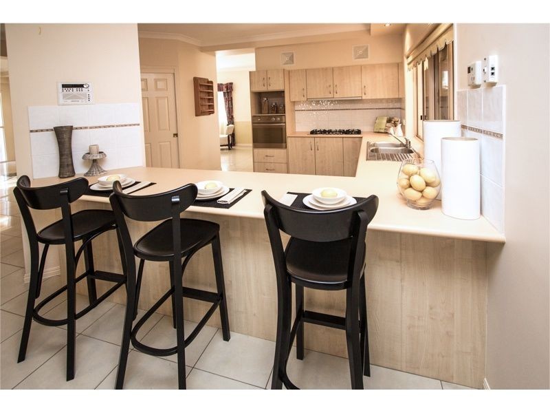 5 Mallan Terrace, Birkdale QLD 4159