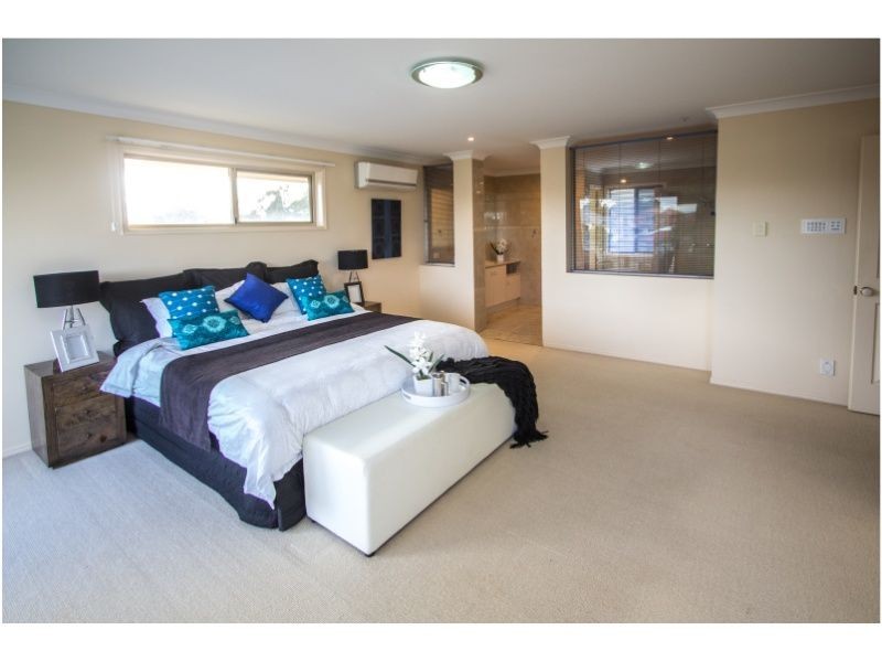 5 Mallan Terrace, Birkdale QLD 4159