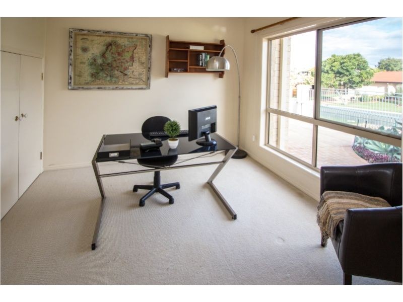 5 Mallan Terrace, Birkdale QLD 4159