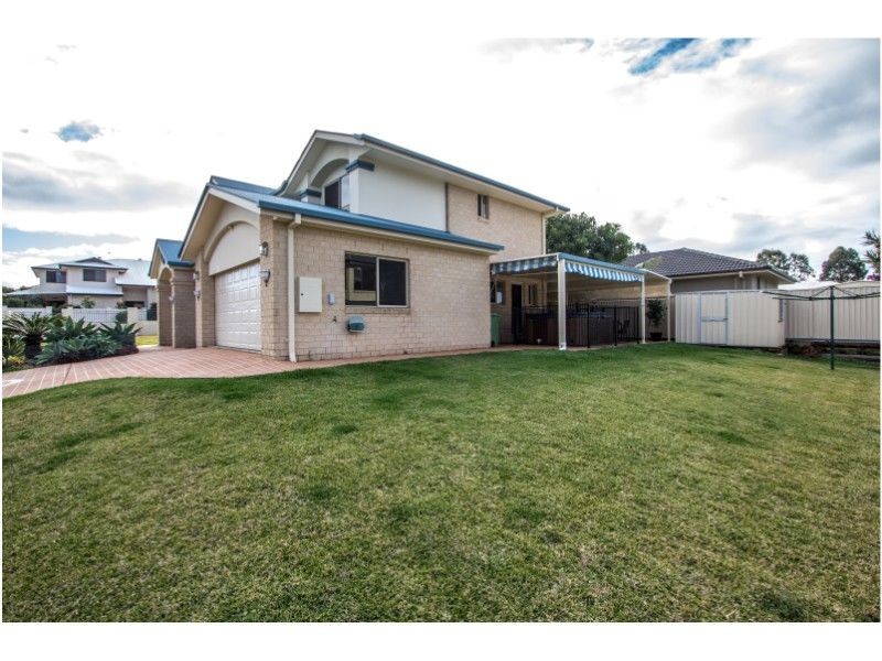 5 Mallan Terrace, Birkdale QLD 4159