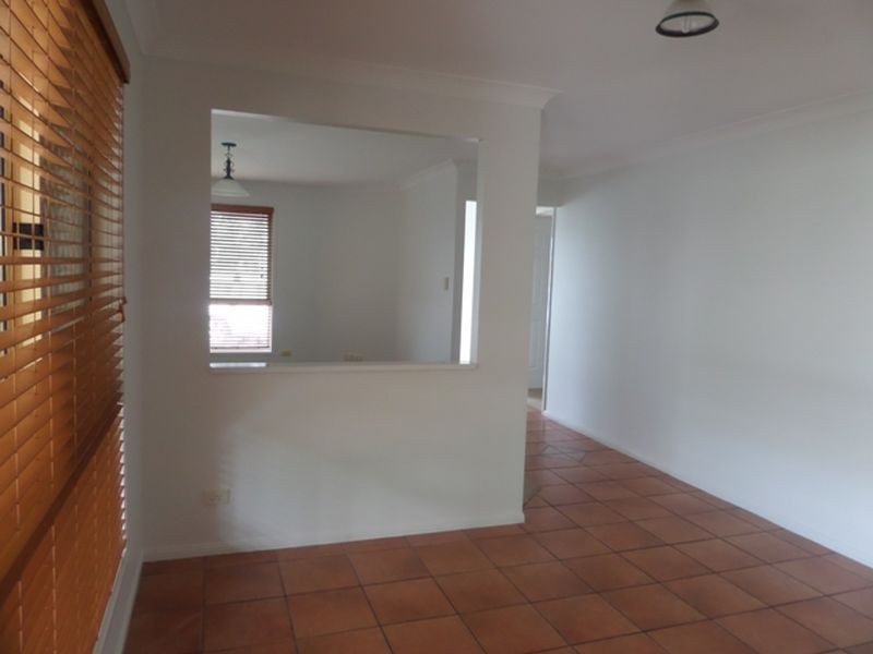 8 Karen Street, Cleveland QLD 4163