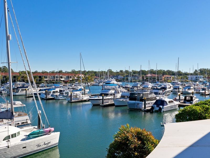 18/18-20 Masthead Drive, Raby Bay QLD 4163