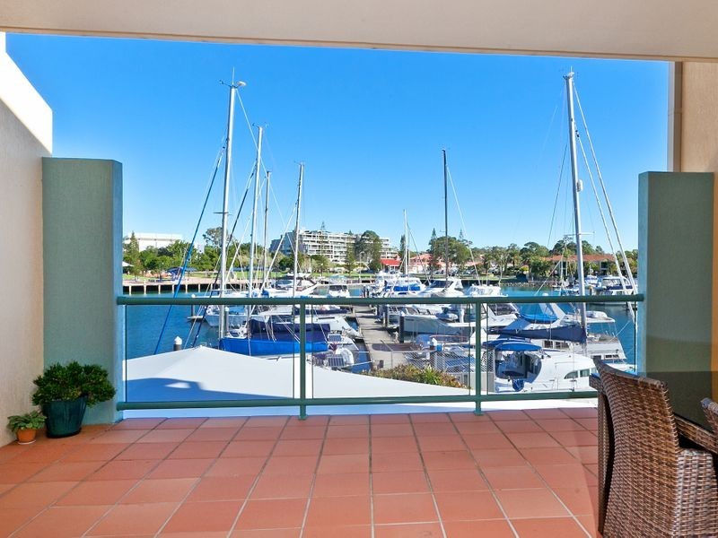 18/18-20 Masthead Drive, Raby Bay QLD 4163