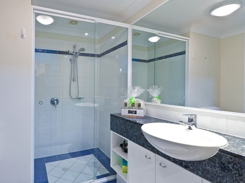 18/18-20 Masthead Drive, Raby Bay QLD 4163