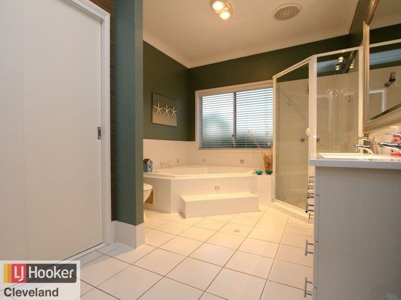 9 Sirocco Court, Ormiston QLD 4160