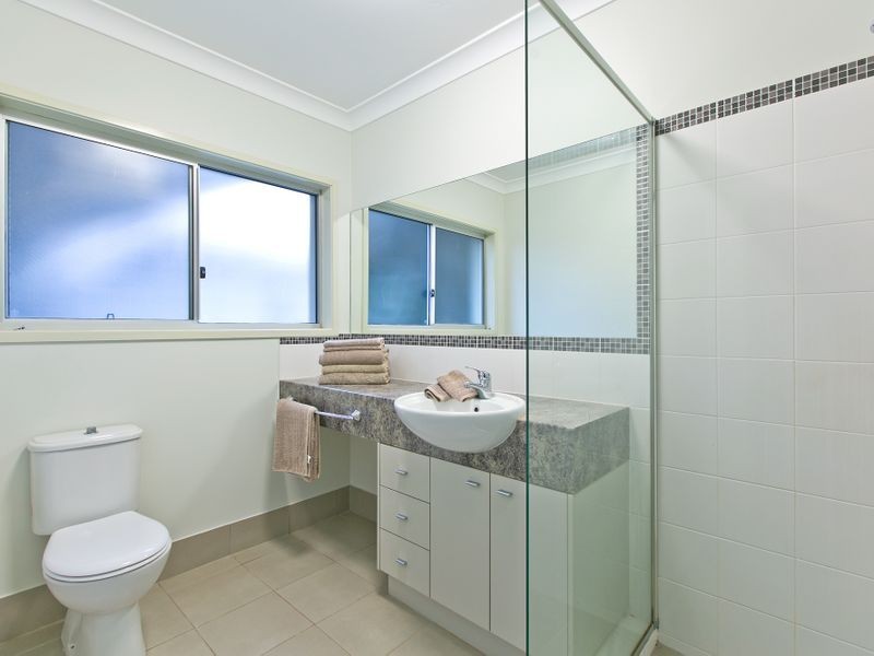 8 Devonstone Street, Cleveland QLD 4163
