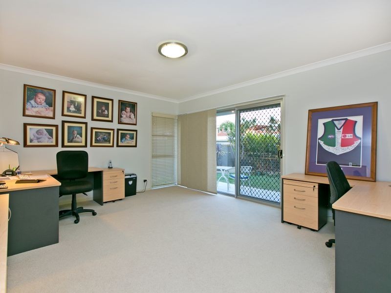 8 Devonstone Street, Cleveland QLD 4163