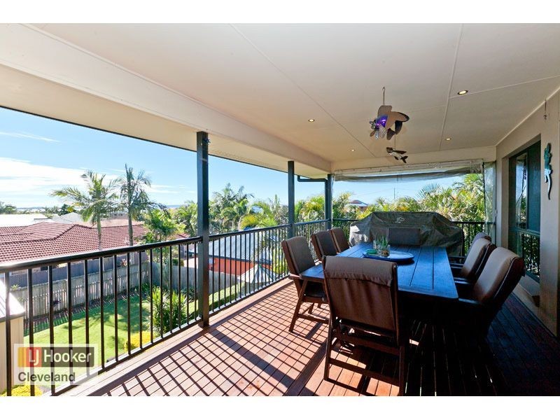 8 Highland Street, Redland Bay QLD 4165