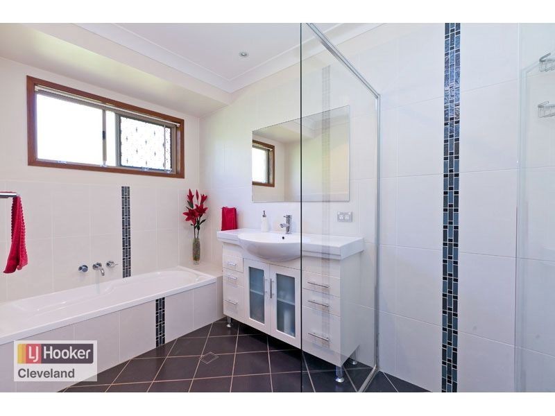 33 Flamingo Crescent, Thornlands QLD 4164