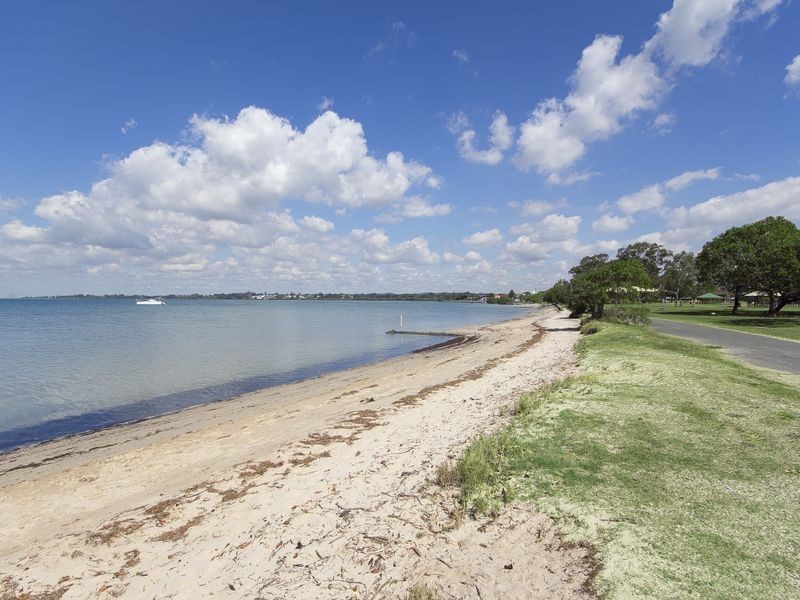 23 Robin Parade, Victoria Point QLD 4165