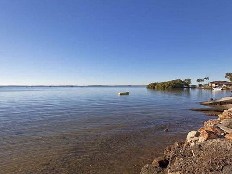 14 Base Street, Victoria Point QLD 4165