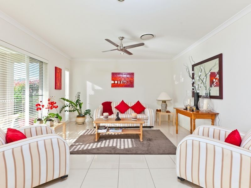 17 Ebony Crescent, Redland Bay QLD 4165
