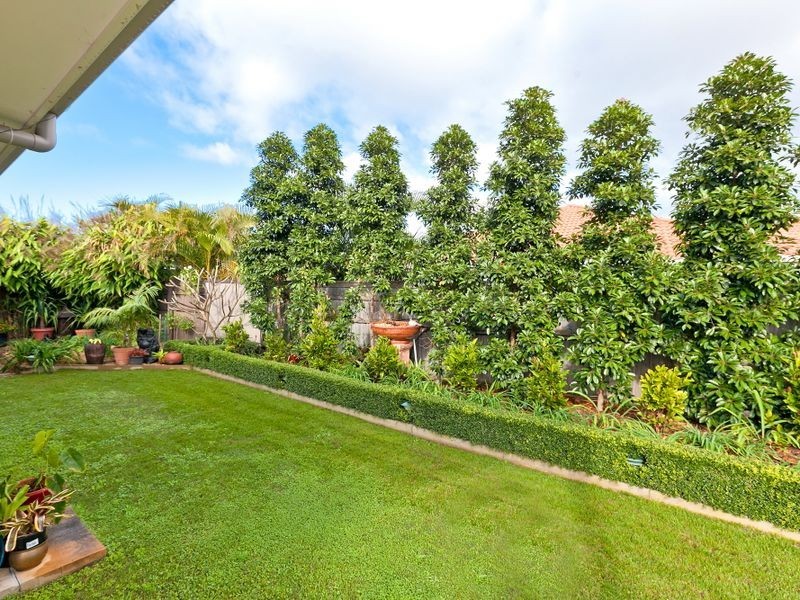 17 Ebony Crescent, Redland Bay QLD 4165