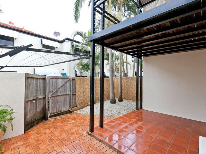 7/68 Shore Street East, Cleveland QLD 4163