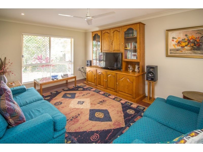 8 Bahr Place, Wellington Point QLD 4160