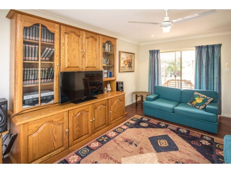 8 Bahr Place, Wellington Point QLD 4160