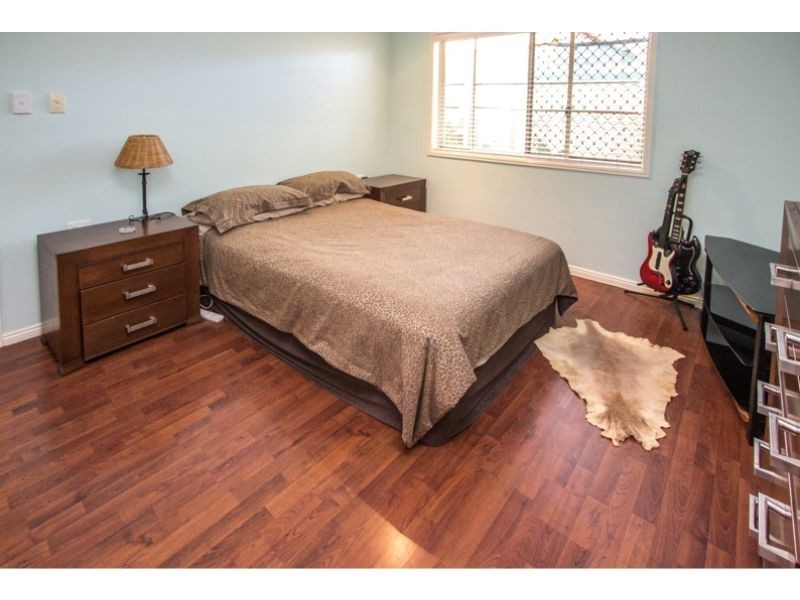 8 Bahr Place, Wellington Point QLD 4160