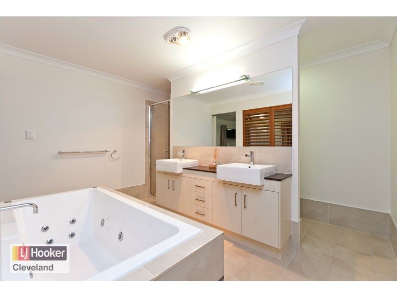 13 Gunadoo Street, Thornlands QLD 4164