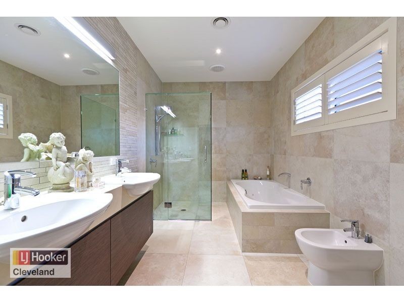 58 Seacrest Court, Raby Bay QLD 4163