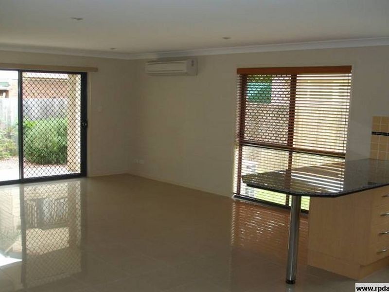 4/161 Colburn Ave, Victoria Point QLD 4165
