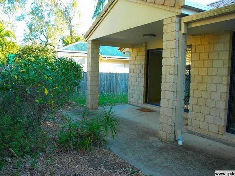 4/161 Colburn Ave, Victoria Point QLD 4165