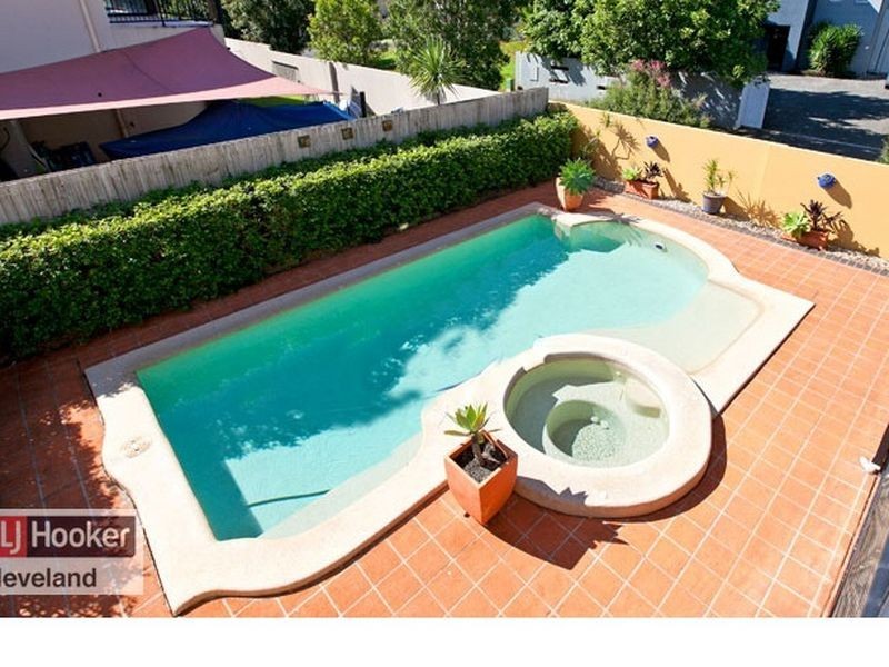 8 Mearl Court, Cleveland QLD 4163