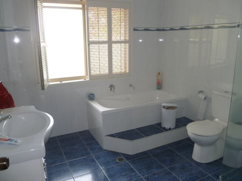4 Claret Court, Thornlands QLD 4164