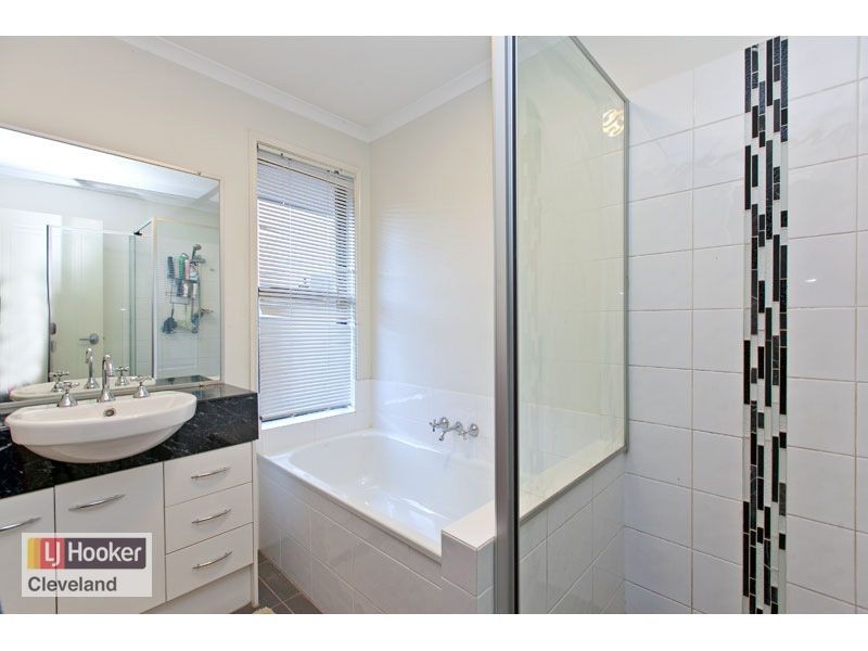 24 Portias Place, Thornlands QLD 4164