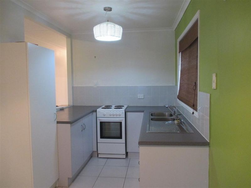 6 Heeler Court, Redland Bay QLD 4165