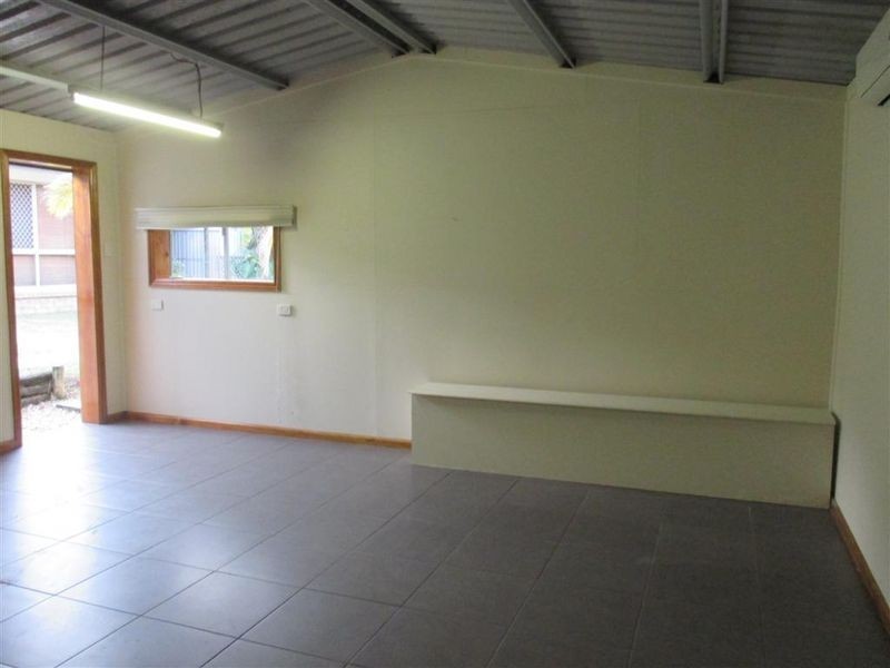 6 Heeler Court, Redland Bay QLD 4165